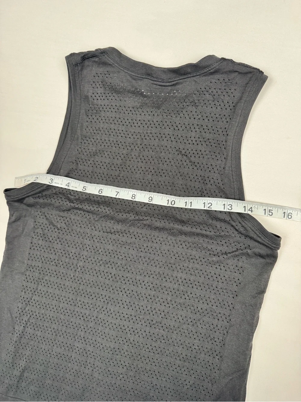 Lululemon Breeze By Muscle Tank Black Women’s 6